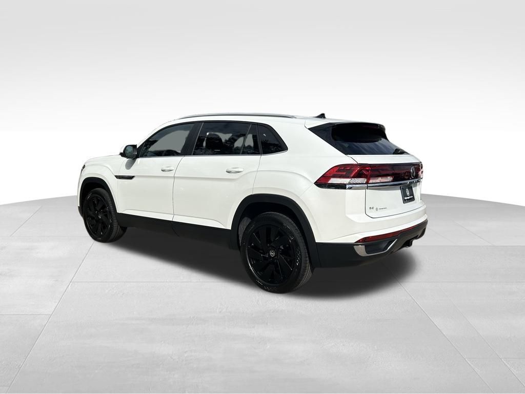 2026 Volkswagen Atlas Cross Sport 2.0T SE w/Technology Tampa FL