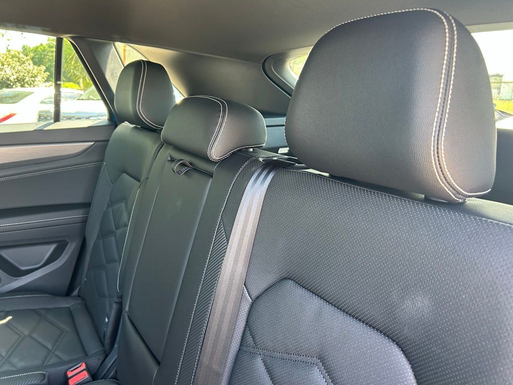 2026 Volkswagen Atlas Cross Sport 2.0T SE Tampa FL