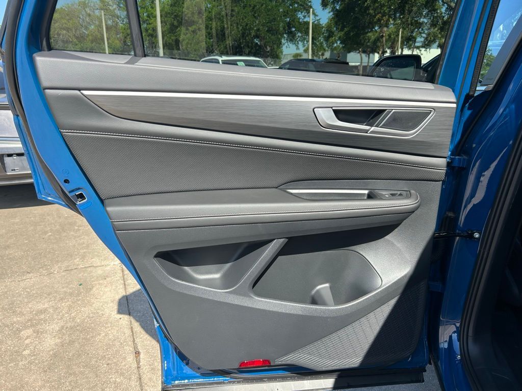 2026 Volkswagen Atlas Cross Sport 2.0T SE Tampa FL