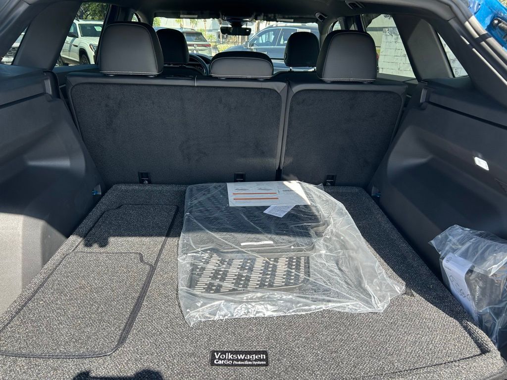 2026 Volkswagen Atlas Cross Sport 2.0T SE Tampa FL