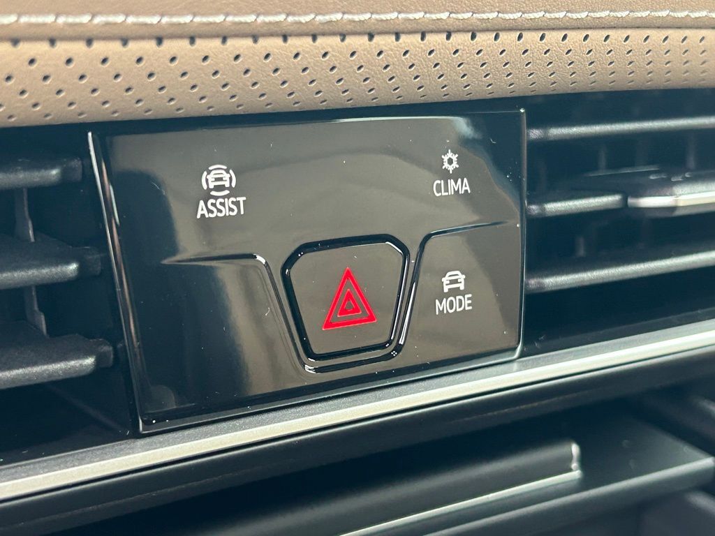 2026 Volkswagen Atlas Cross Sport 2.0T SE Tampa FL