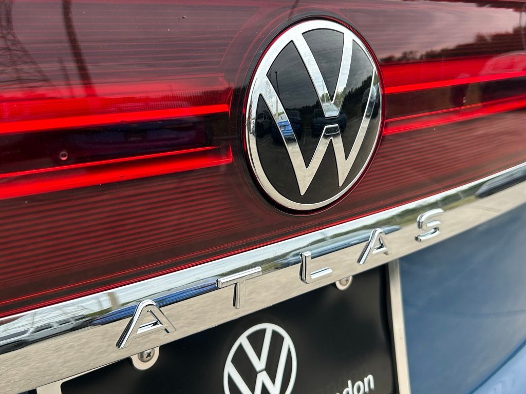 2026 Volkswagen Atlas Cross Sport 2.0T SE Tampa FL