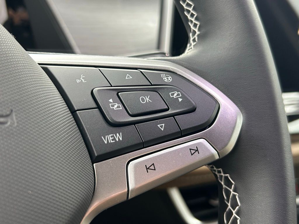 2026 Volkswagen Atlas Cross Sport 2.0T SE Tampa FL