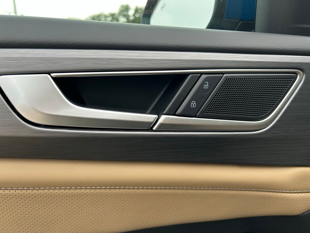 2026 Volkswagen Atlas Cross Sport 2.0T SE Tampa FL