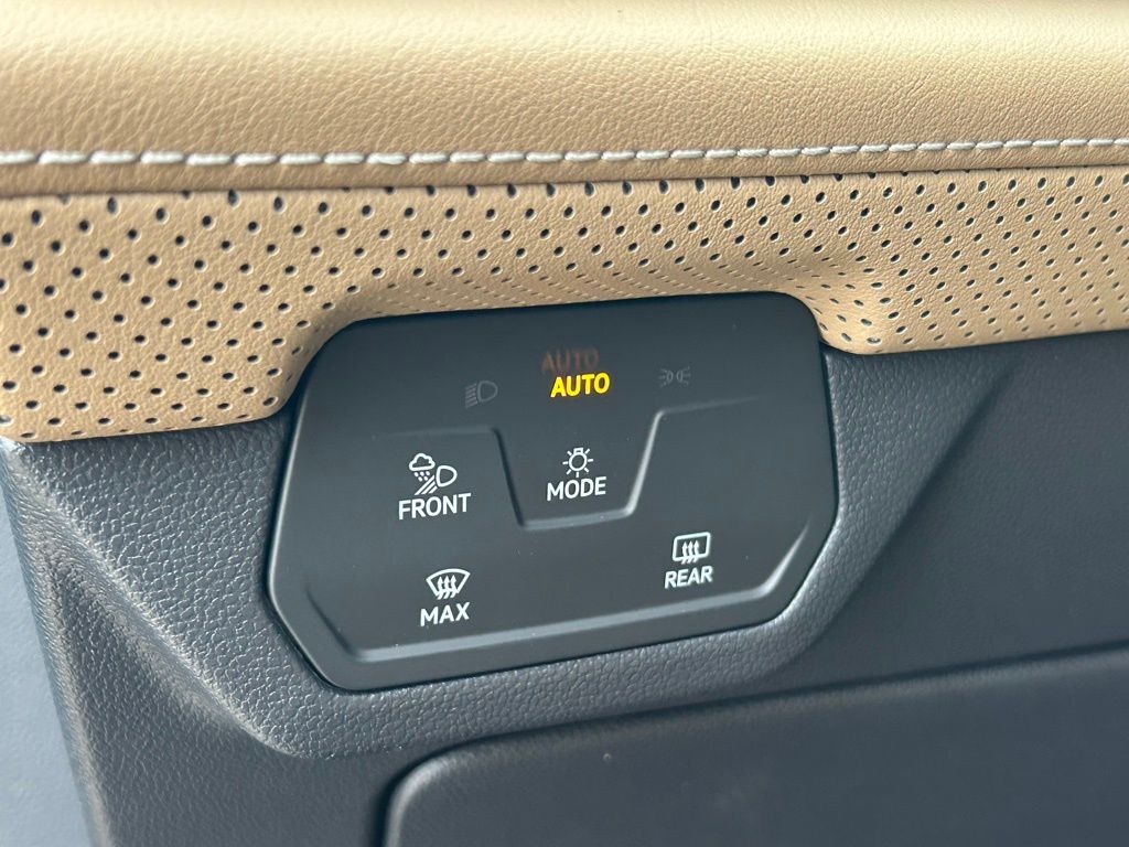 2026 Volkswagen Atlas Cross Sport 2.0T SE Tampa FL