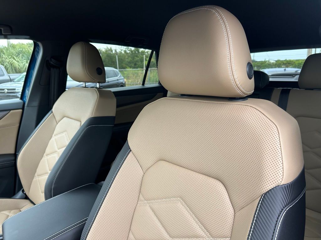 2026 Volkswagen Atlas Cross Sport 2.0T SE Tampa FL