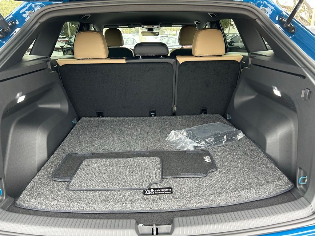 2026 Volkswagen Atlas Cross Sport 2.0T SE Tampa FL