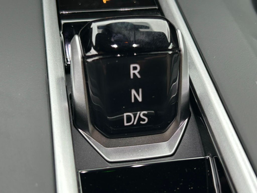 2026 Volkswagen Atlas Cross Sport 2.0T SE Tampa FL