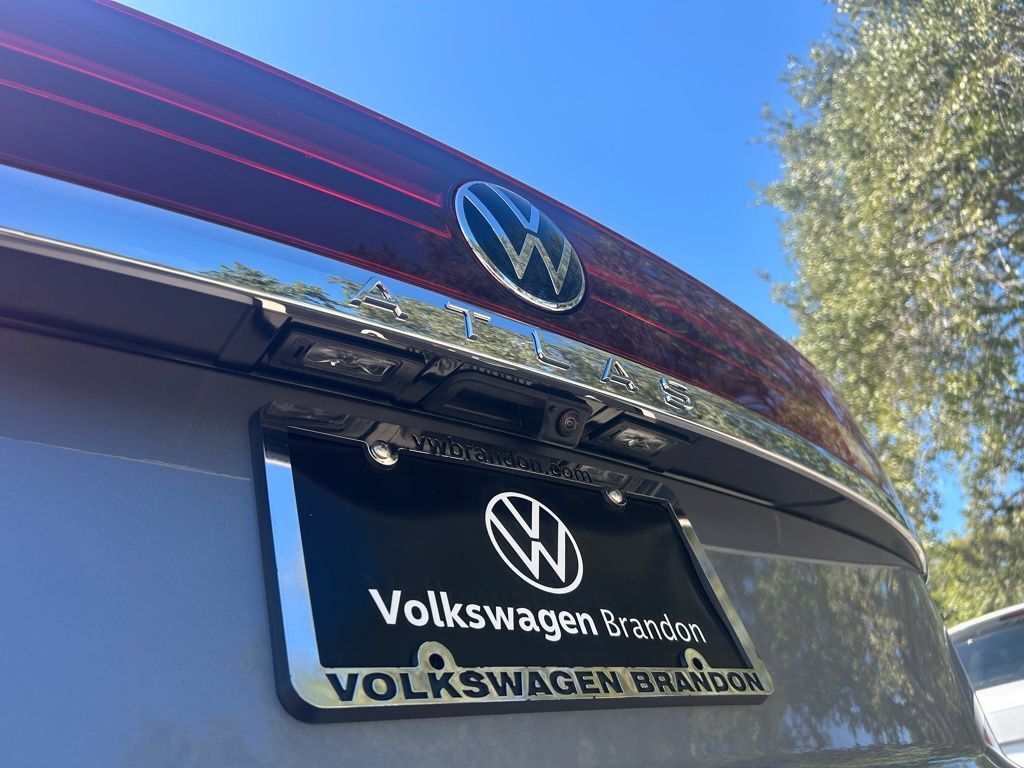 2026 Volkswagen Atlas Cross Sport 2.0T SE Tampa FL