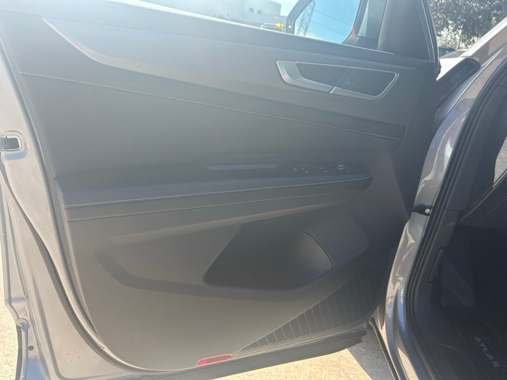 2026 Volkswagen Atlas Cross Sport 2.0T SE Tampa FL