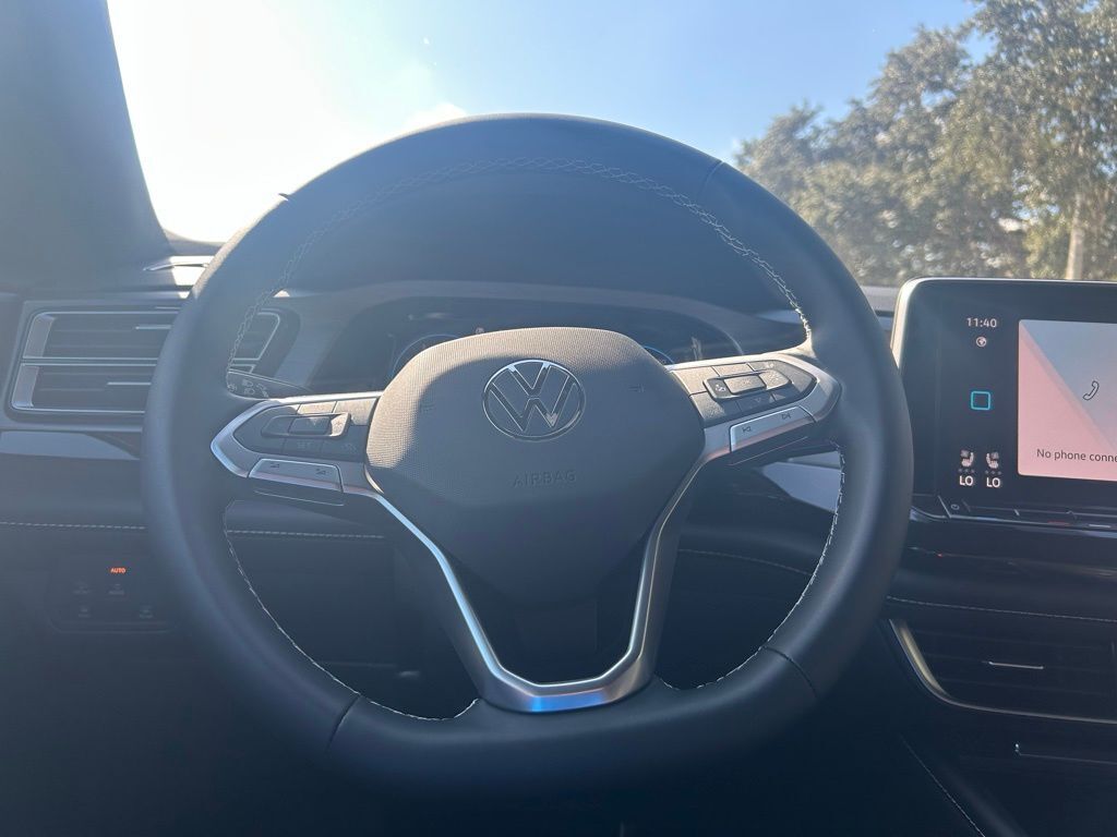 2026 Volkswagen Atlas Cross Sport 2.0T SE Tampa FL