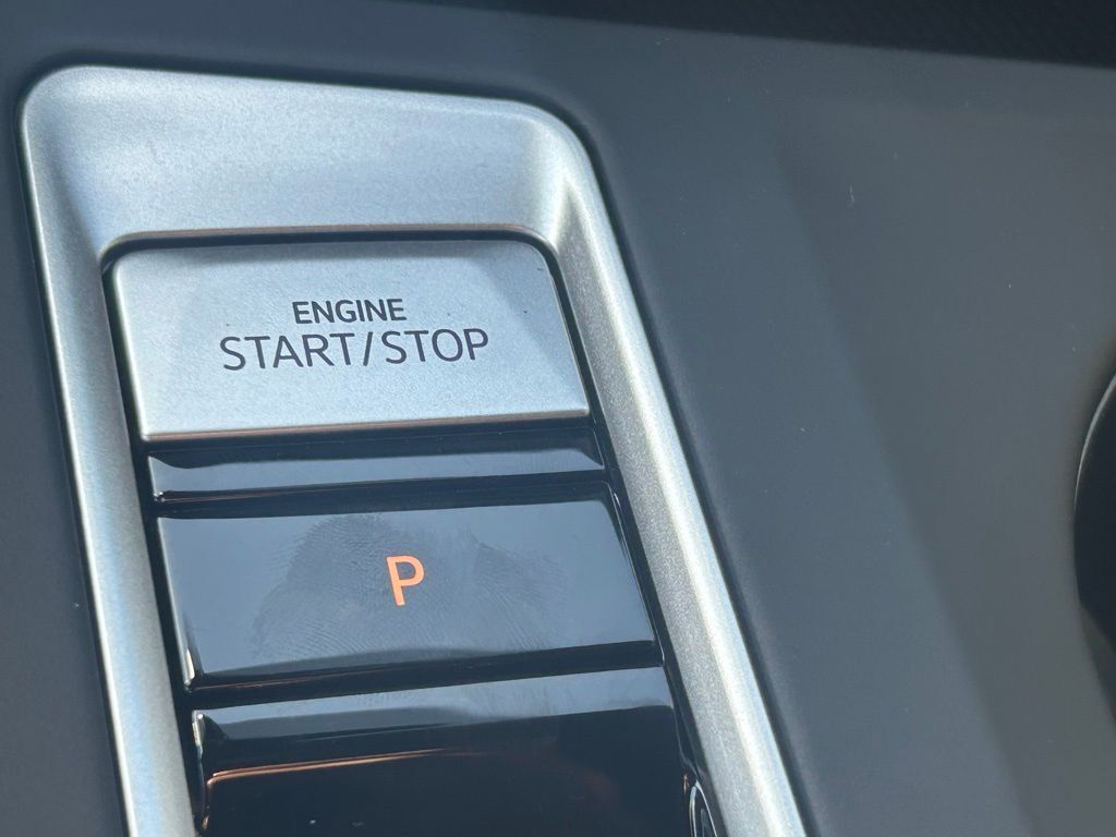 2026 Volkswagen Atlas Cross Sport 2.0T SE Tampa FL