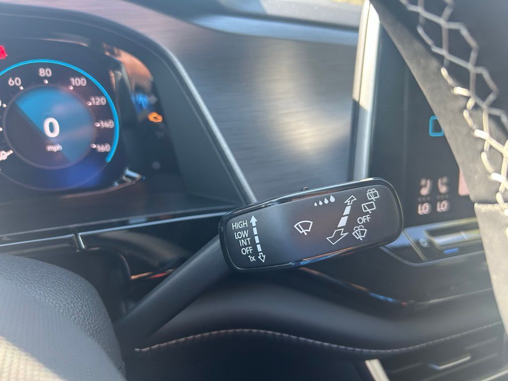 2026 Volkswagen Atlas Cross Sport 2.0T SE Tampa FL