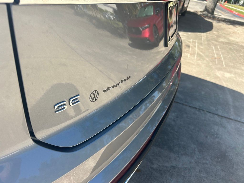 2026 Volkswagen Atlas Cross Sport 2.0T SE Tampa FL