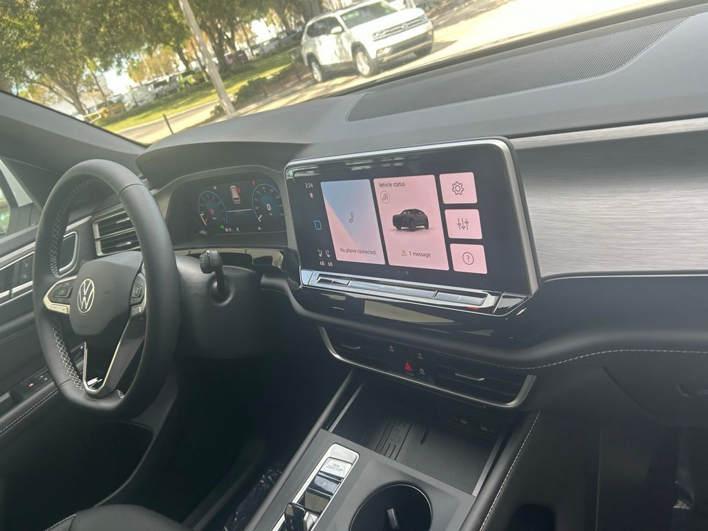 2026 Volkswagen Atlas Cross Sport 2.0T SE Tampa FL