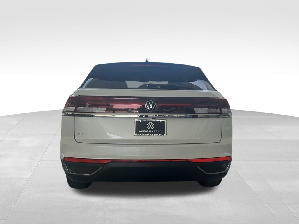 2026 Volkswagen Atlas Cross Sport 2.0T SE Tampa FL