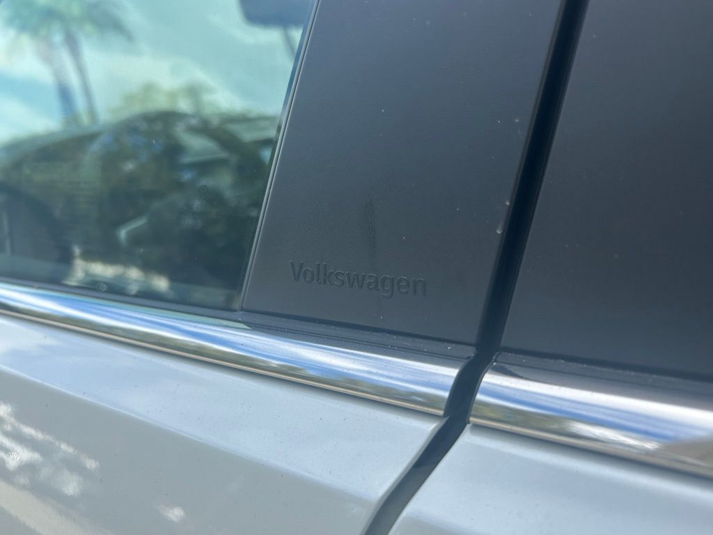 2026 Volkswagen Atlas Cross Sport 2.0T SE Tampa FL