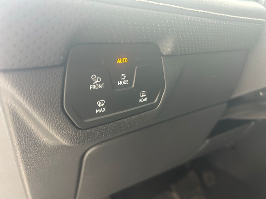 2026 Volkswagen Atlas Cross Sport 2.0T SE Tampa FL