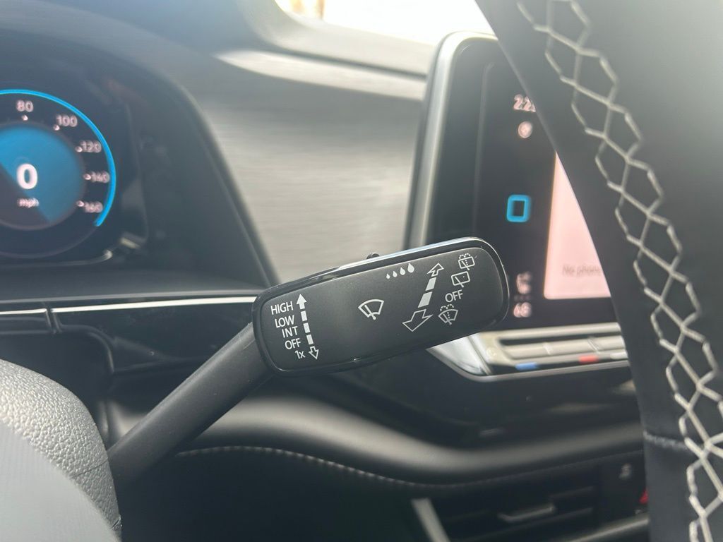 2026 Volkswagen Atlas Cross Sport 2.0T SE Tampa FL