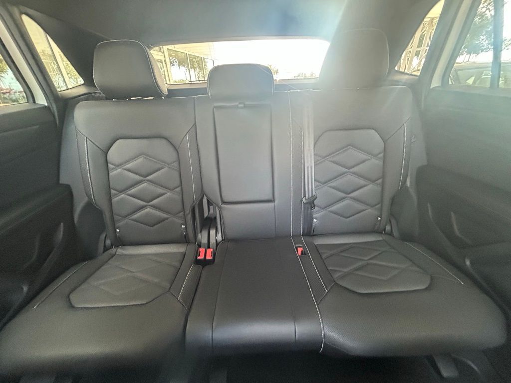 2026 Volkswagen Atlas Cross Sport 2.0T SE Tampa FL