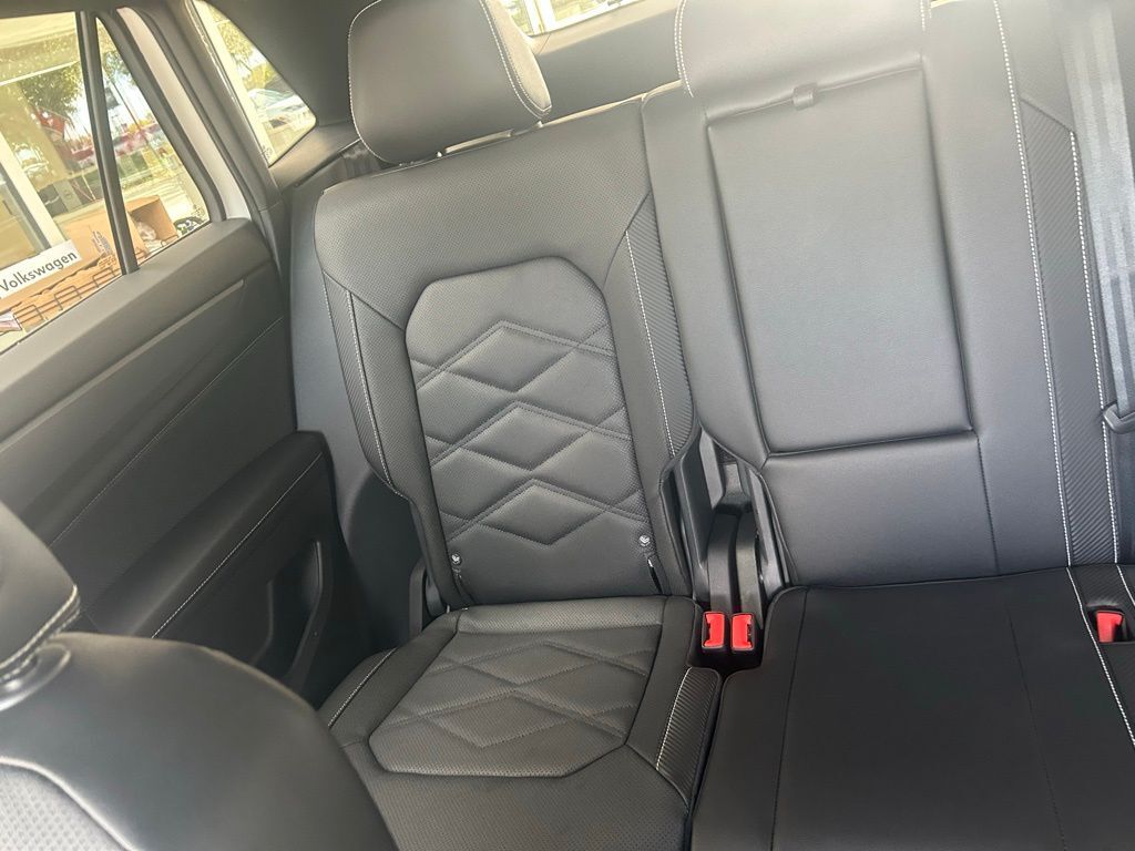 2026 Volkswagen Atlas Cross Sport 2.0T SE Tampa FL