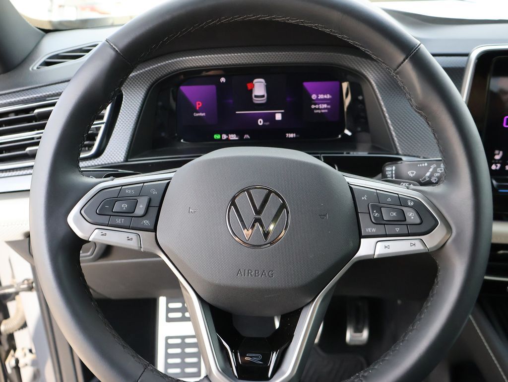 2026 Volkswagen Atlas Cross Sport 2.0T SEL Premium R-Line