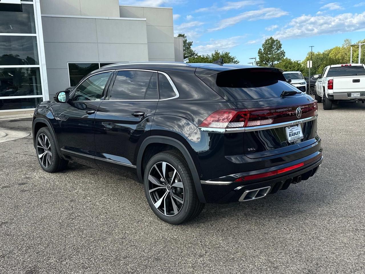 2026 Volkswagen Atlas Cross Sport 2.0T SEL Premium R-Line Woodbridge VA