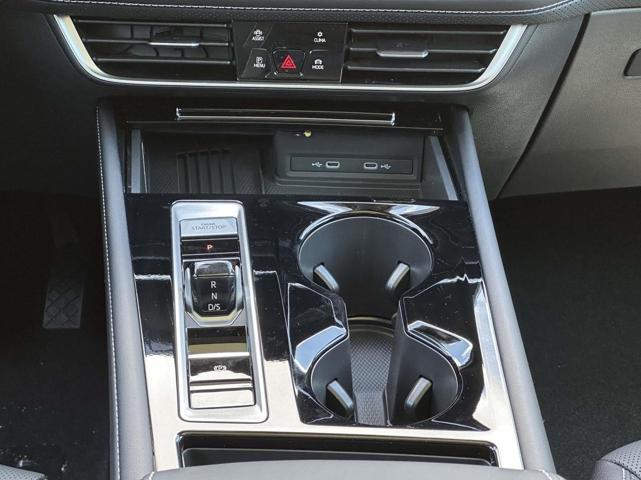 2026 Volkswagen Atlas Cross Sport 2.0T SEL Premium R-Line Woodbridge VA