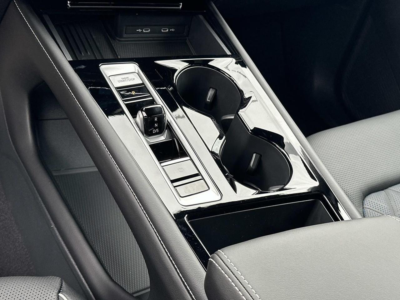 2026 Volkswagen Atlas Cross Sport 2.0T SEL Premium R-Line Woodbridge VA