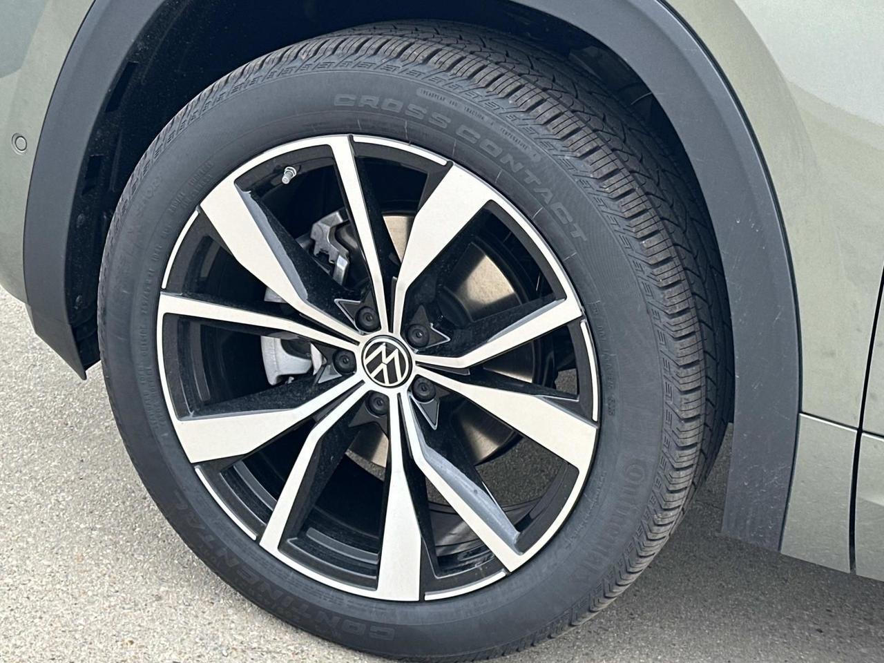 2026 Volkswagen Atlas Cross Sport 2.0T SEL Premium R-Line Woodbridge VA