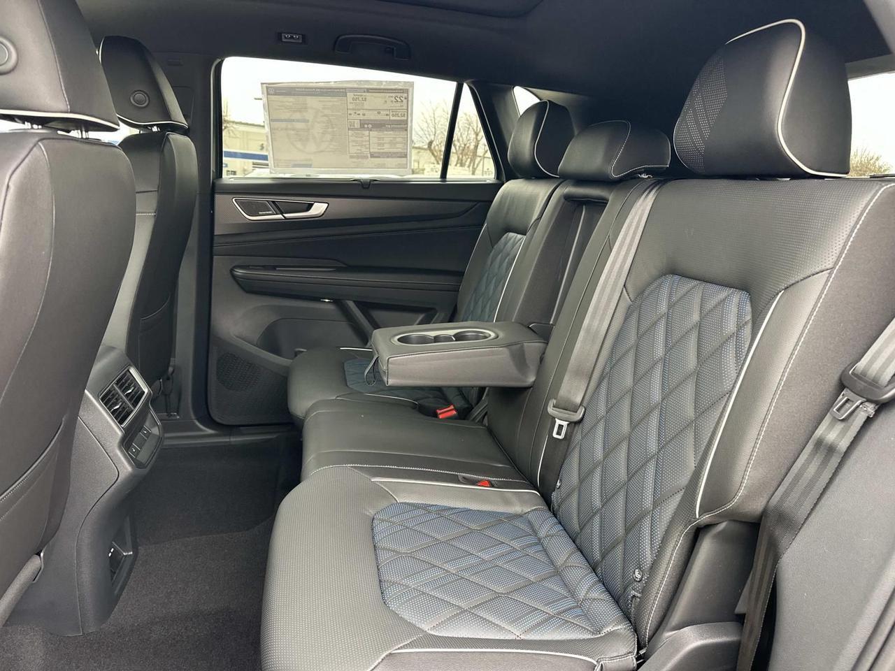 2026 Volkswagen Atlas Cross Sport 2.0T SEL Premium R-Line Woodbridge VA