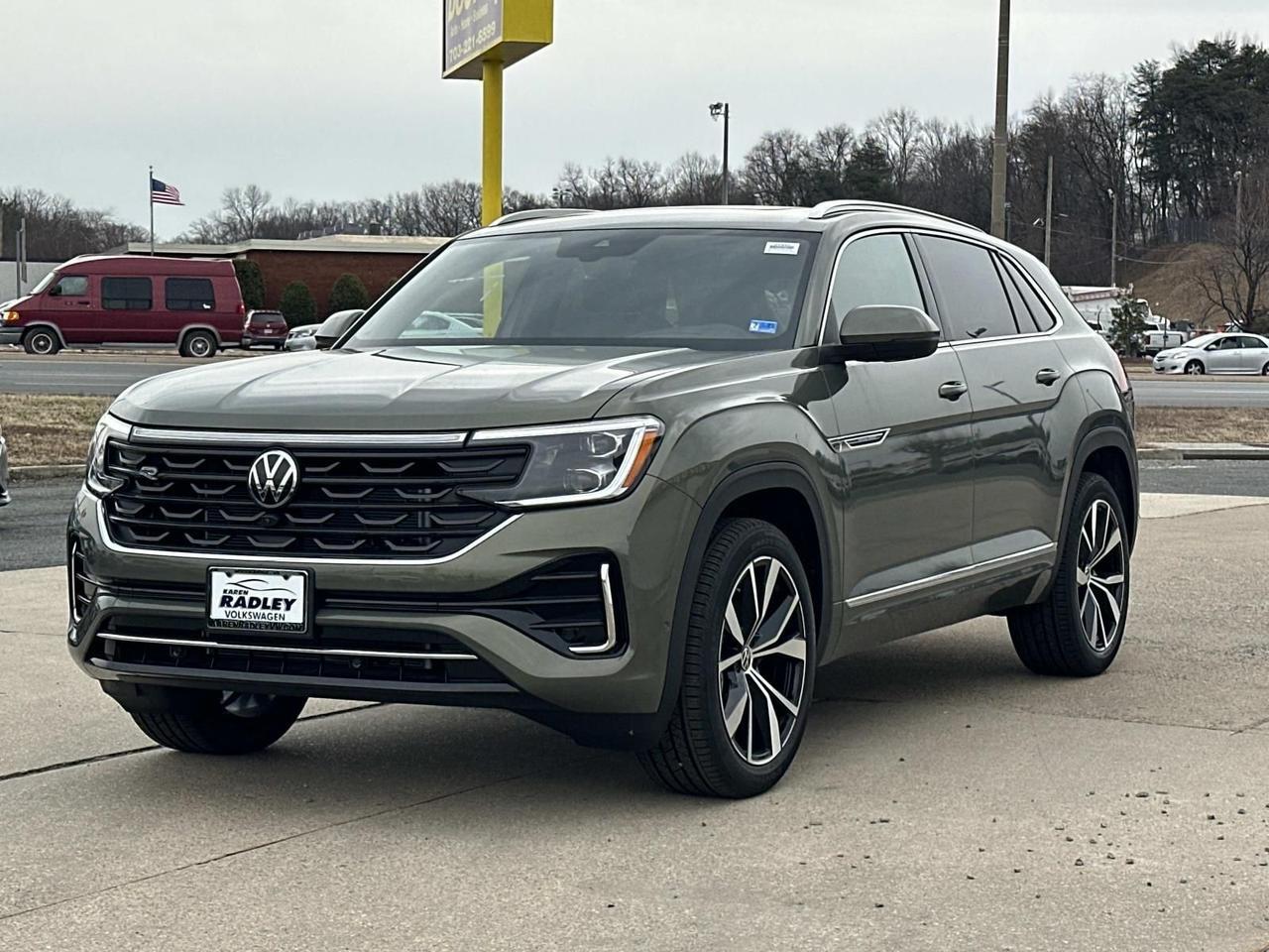 2026 Volkswagen Atlas Cross Sport 2.0T SEL Premium R-Line Woodbridge VA