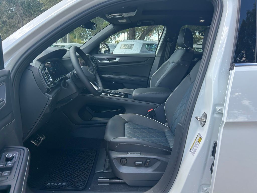 2026 Volkswagen Atlas Cross Sport 2.0T SEL Premium R-Line Tampa FL