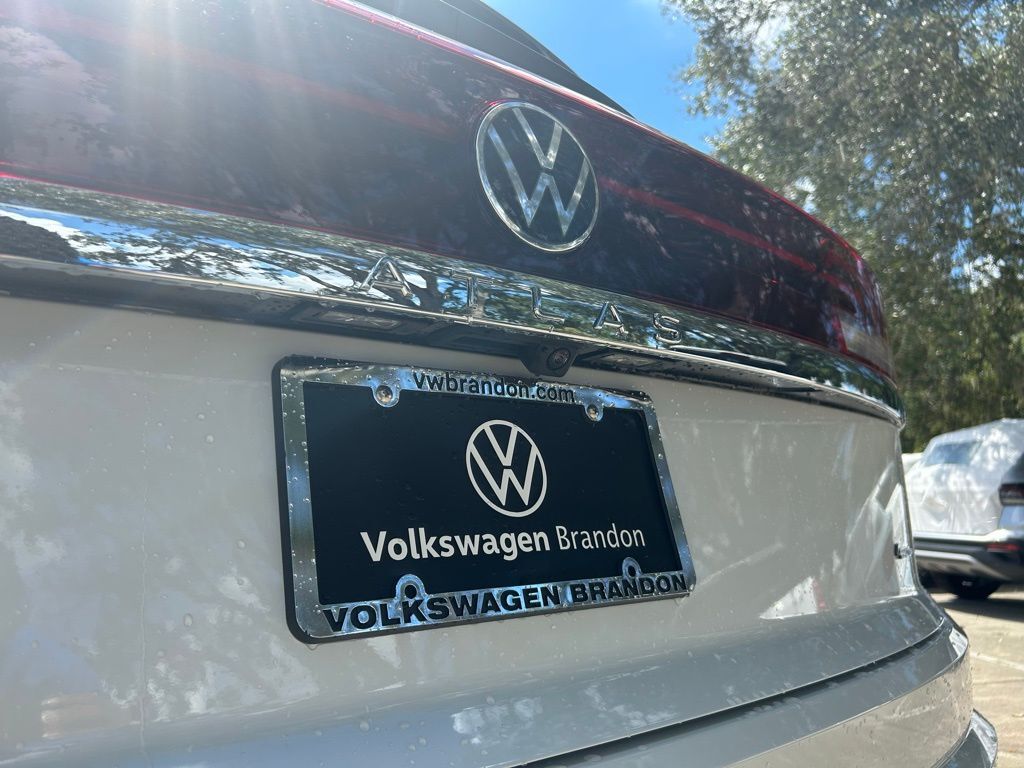 2026 Volkswagen Atlas Cross Sport 2.0T SEL Premium R-Line Tampa FL