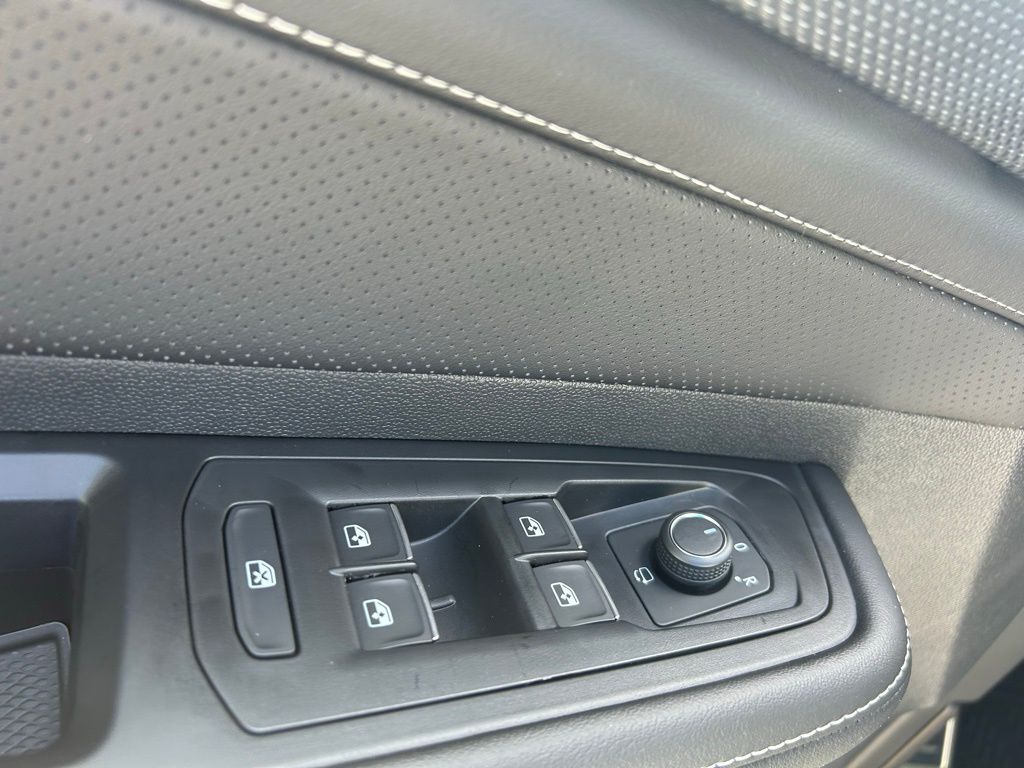 2026 Volkswagen Atlas Cross Sport 2.0T SEL Premium R-Line Tampa FL