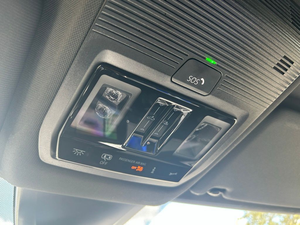 2026 Volkswagen Atlas Cross Sport 2.0T SEL Premium R-Line Tampa FL