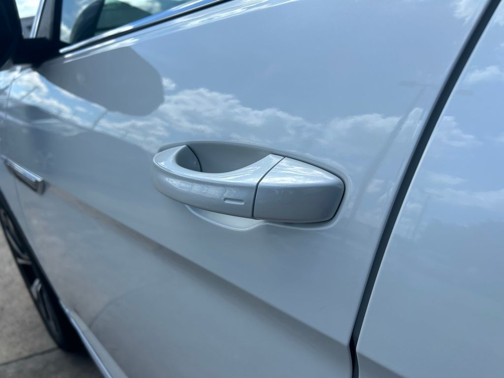 2026 Volkswagen Atlas Cross Sport 2.0T SEL Premium R-Line Tampa FL