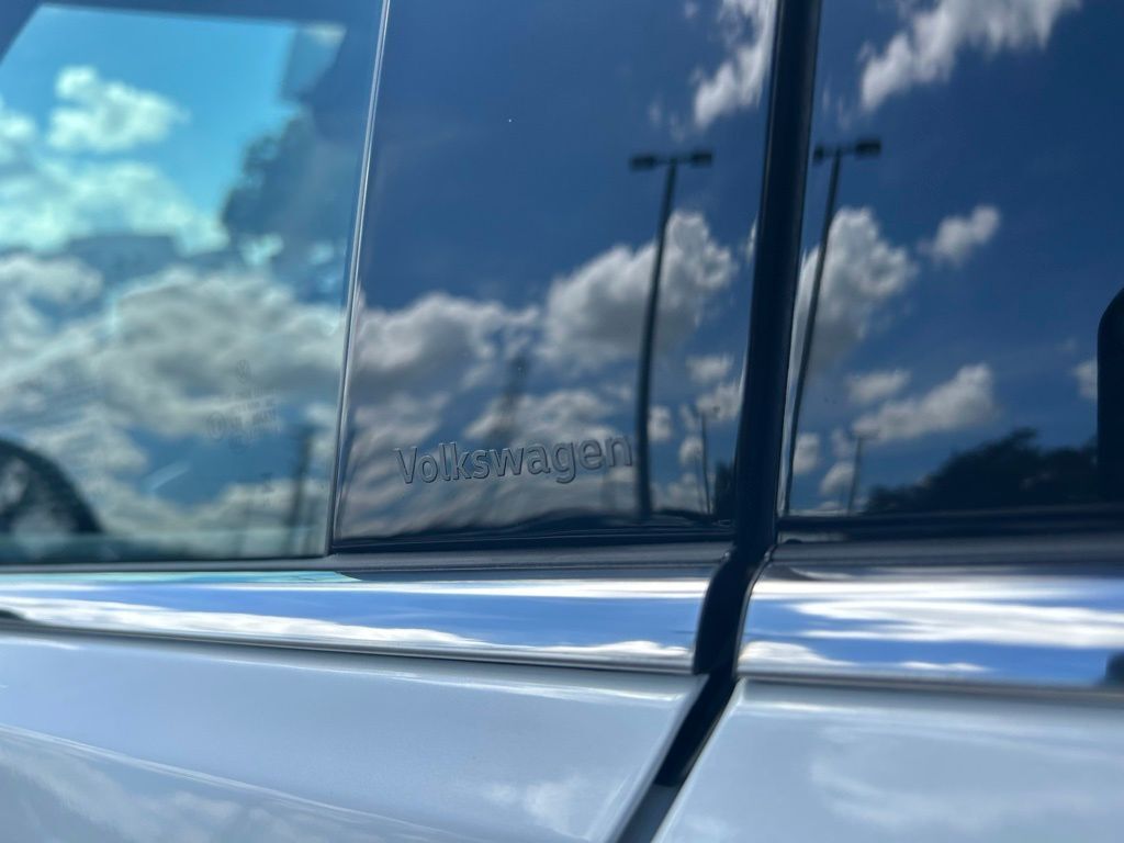 2026 Volkswagen Atlas Cross Sport 2.0T SEL Premium R-Line Tampa FL