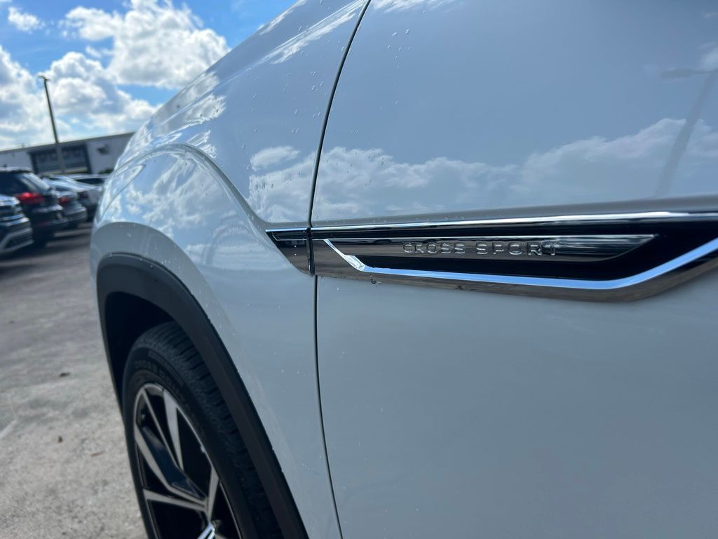 2026 Volkswagen Atlas Cross Sport 2.0T SEL Premium R-Line Tampa FL