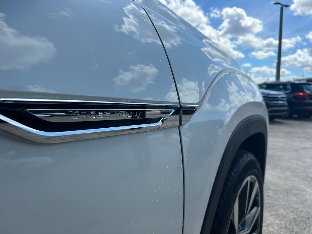 2026 Volkswagen Atlas Cross Sport 2.0T SEL Premium R-Line Tampa FL