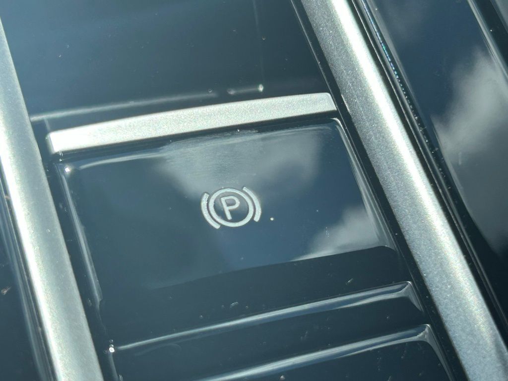 2026 Volkswagen Atlas Cross Sport 2.0T SEL Premium R-Line Tampa FL