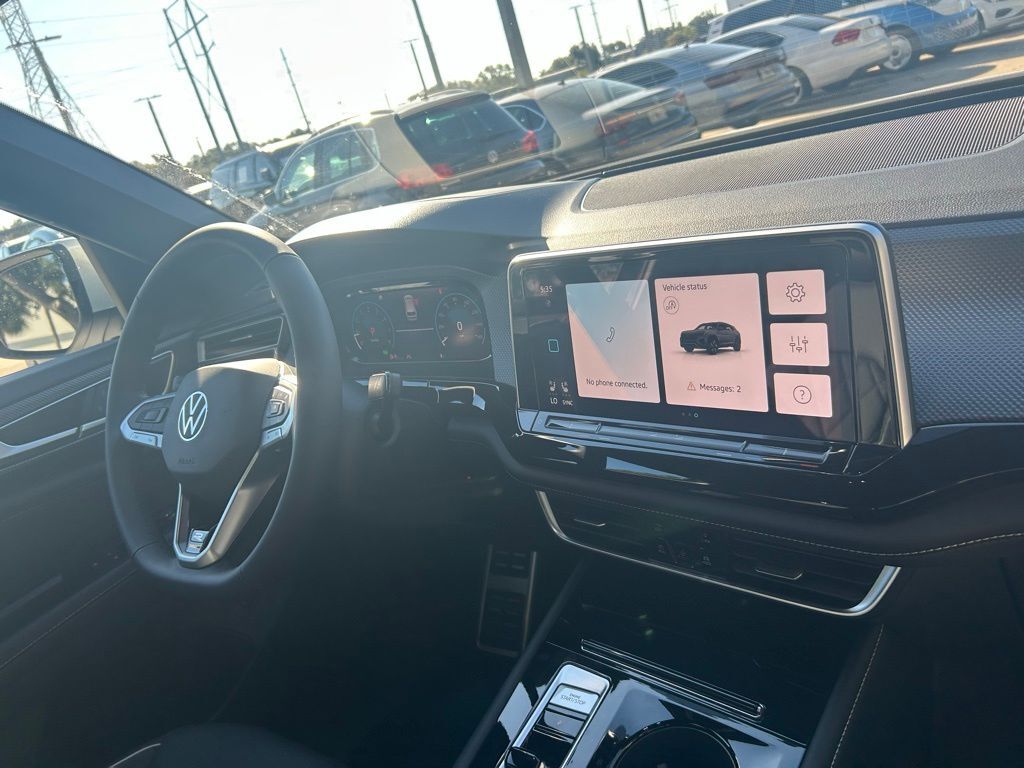 2026 Volkswagen Atlas Cross Sport 2.0T SEL Premium R-Line Tampa FL