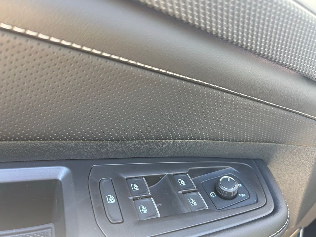 2026 Volkswagen Atlas Cross Sport 2.0T SEL Premium R-Line Tampa FL