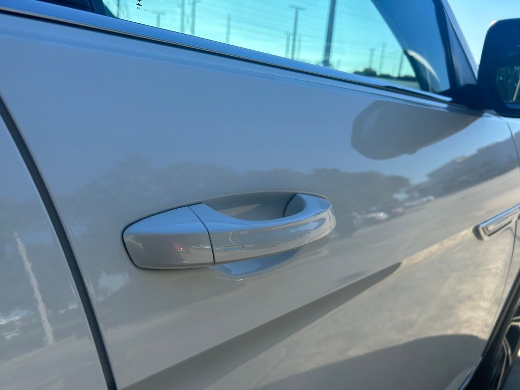 2026 Volkswagen Atlas Cross Sport 2.0T SEL Premium R-Line Tampa FL