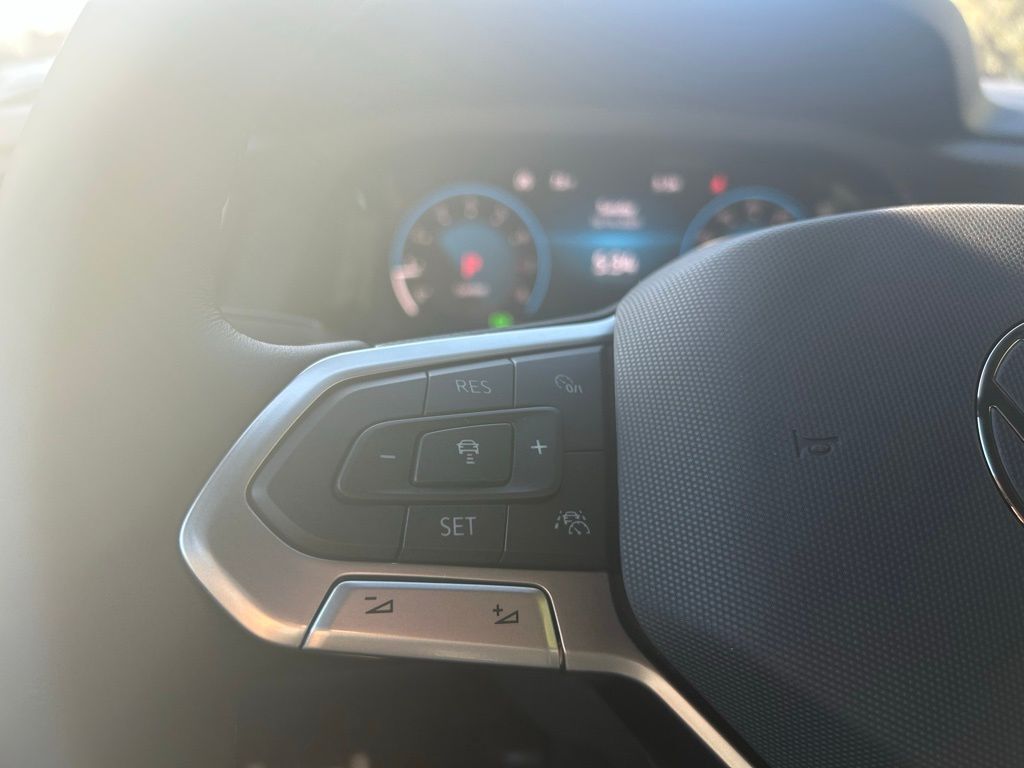 2026 Volkswagen Atlas Cross Sport 2.0T SEL Premium R-Line Tampa FL