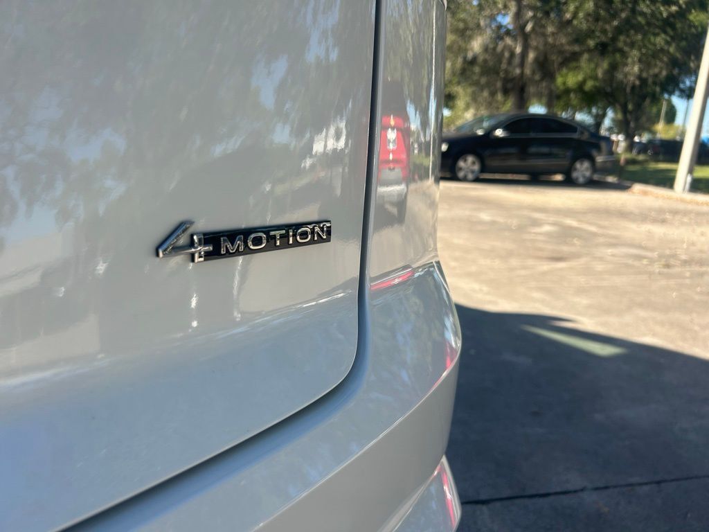 2026 Volkswagen Atlas Cross Sport 2.0T SEL Premium R-Line Tampa FL