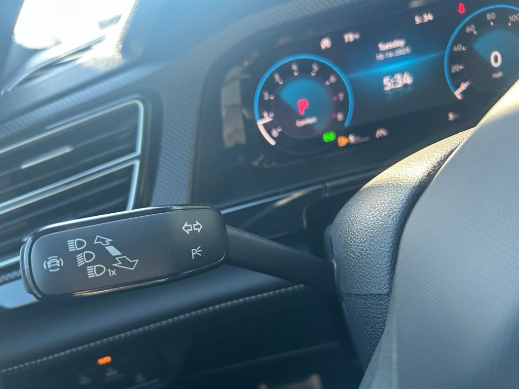 2026 Volkswagen Atlas Cross Sport 2.0T SEL Premium R-Line Tampa FL