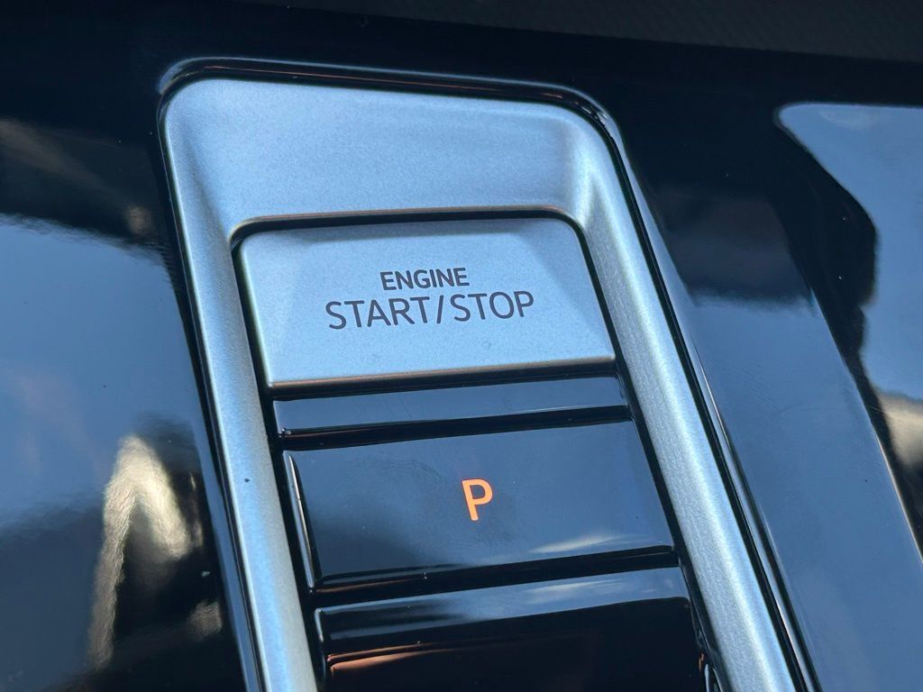 2026 Volkswagen Atlas Cross Sport 2.0T SEL Premium R-Line Tampa FL