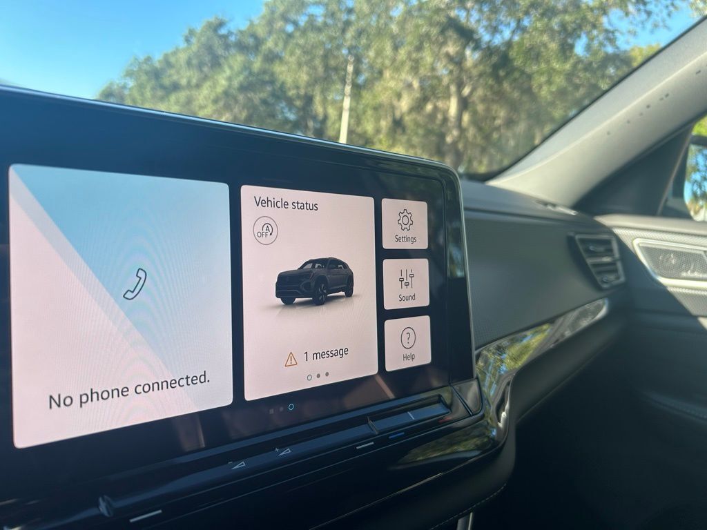 2026 Volkswagen Atlas Cross Sport 2.0T SEL Premium R-Line Tampa FL