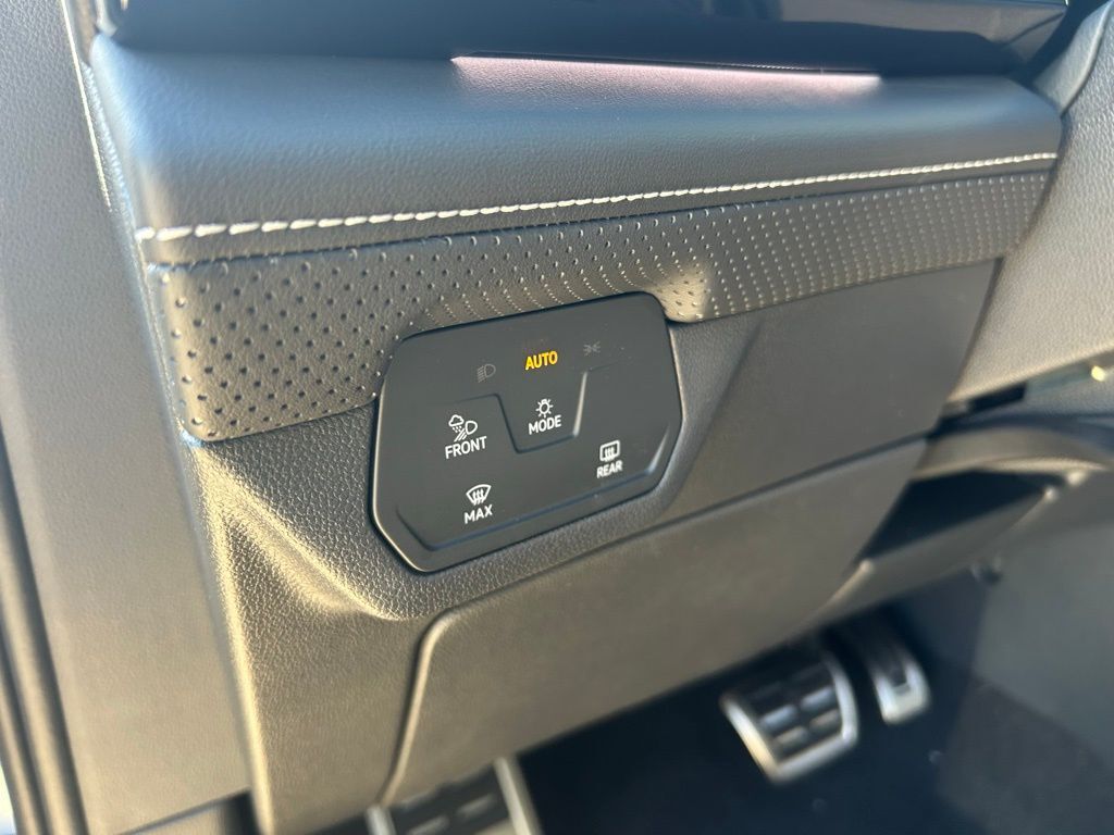 2026 Volkswagen Atlas Cross Sport 2.0T SEL Premium R-Line Tampa FL